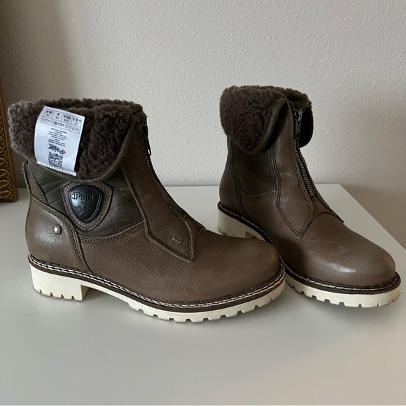 Pajar Winter Boots - Picture 9 of 10